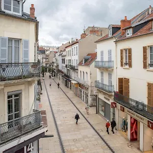 https://la-grande-maison.hotels-rhonealpes.com